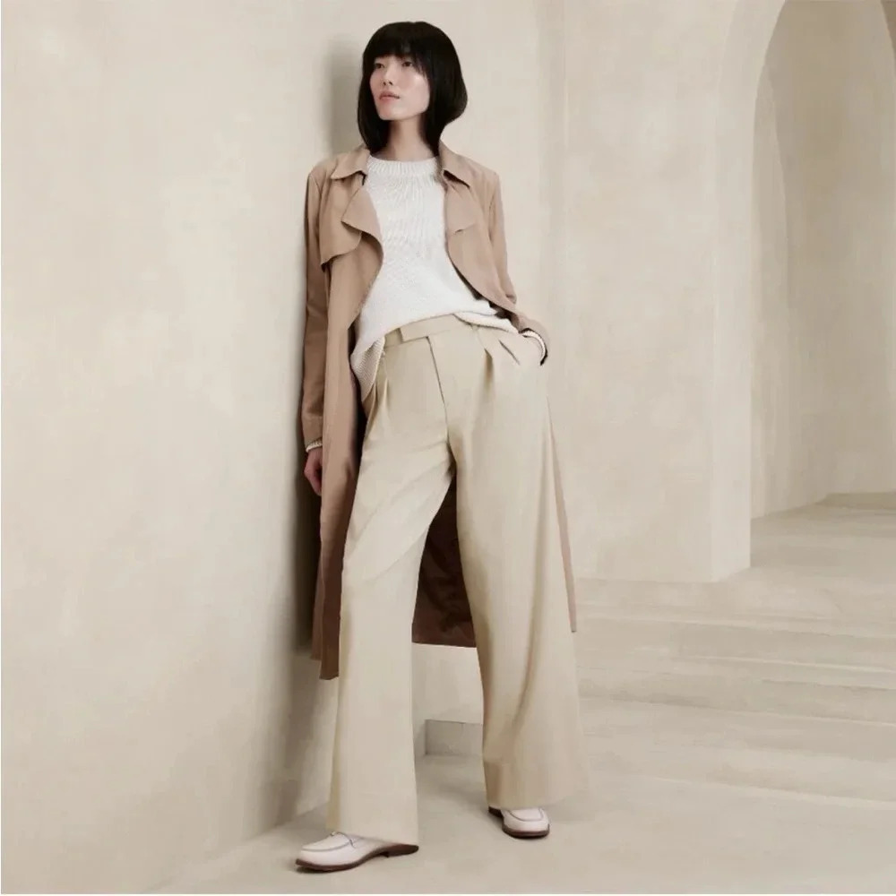 Banana Republic tan wide leg knit pants - Picture 1 of 7